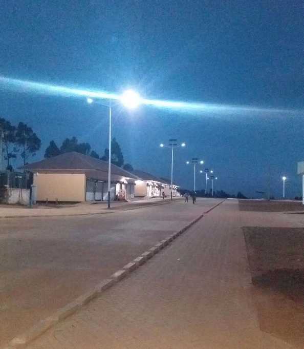 咸宁市非洲科特迪瓦太阳能路灯工程